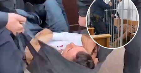 Lała się krew, wynieśli go z sądu. Nagrania z Białorusi