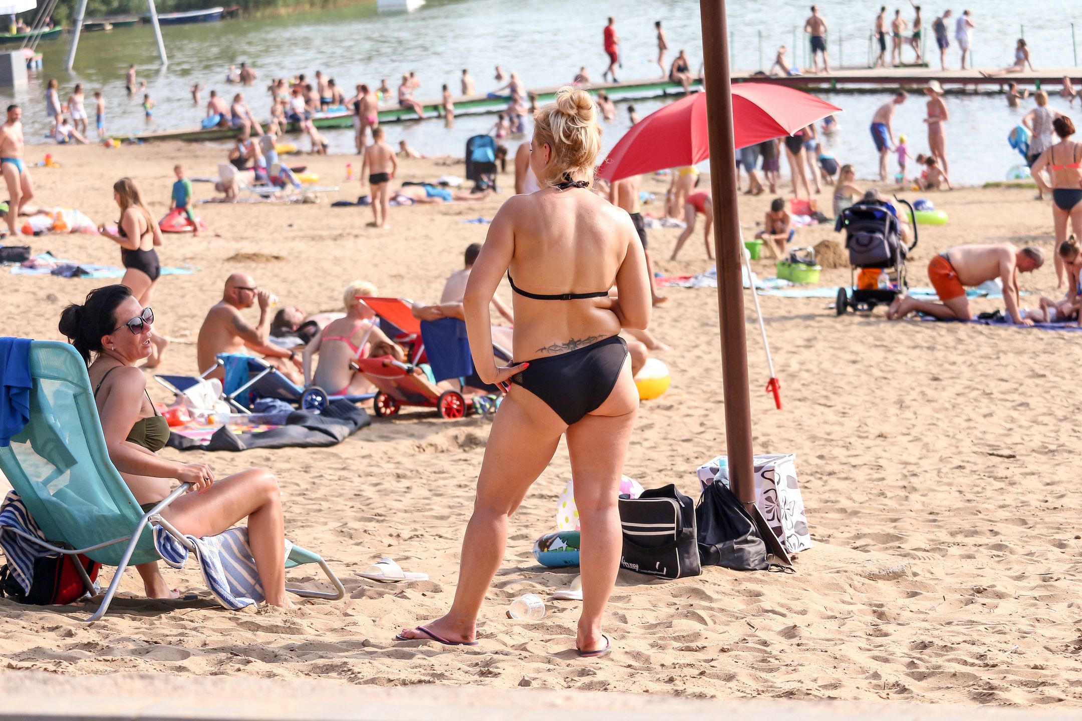 Zdarza się, że turyści proszą o wyczyszczenie jeziora