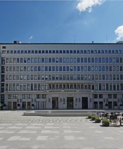 40 milionów na wynajęcie siedziby dla ministerstwa, które zlikwidowano