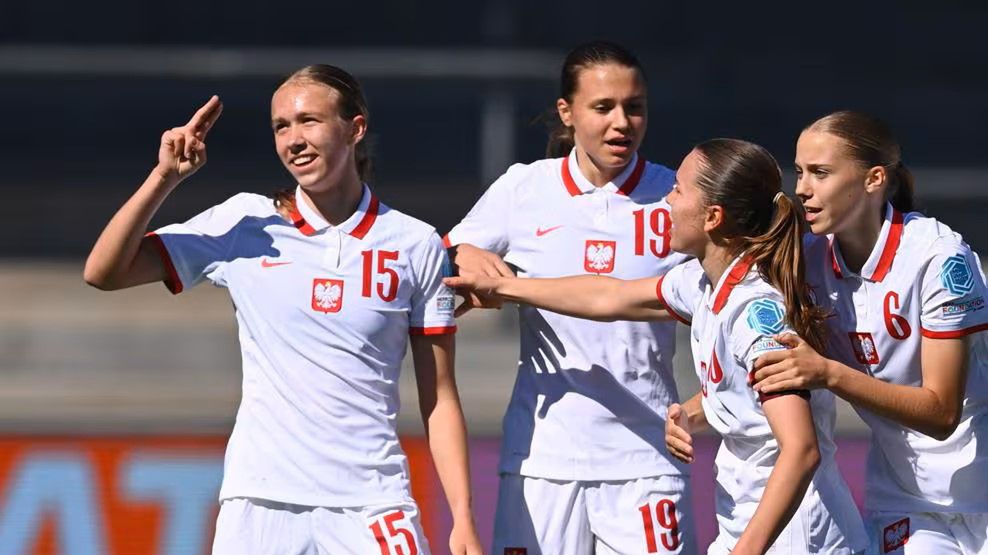 Zdjęcie okładkowe artykułu: Materiały prasowe / UEFA / Na zdjęciu: reprezentacja Polski kobiet U-17