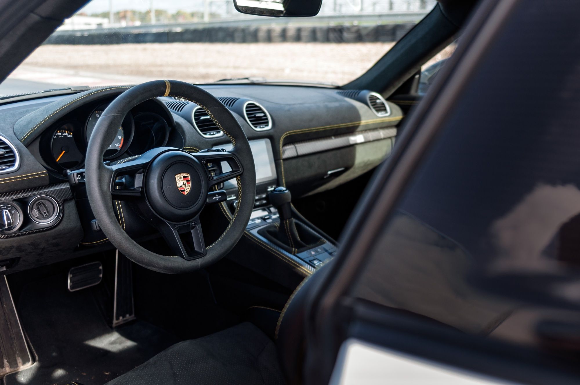Porsche 718 Cayman GT4 RS (2025)