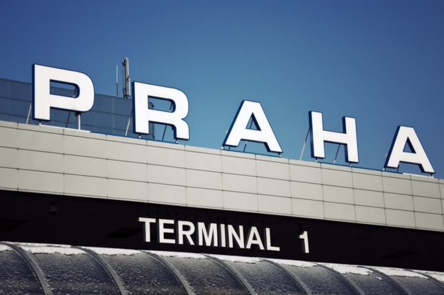 Lotnisko Praga. Jak dojechać do centrum miasta?