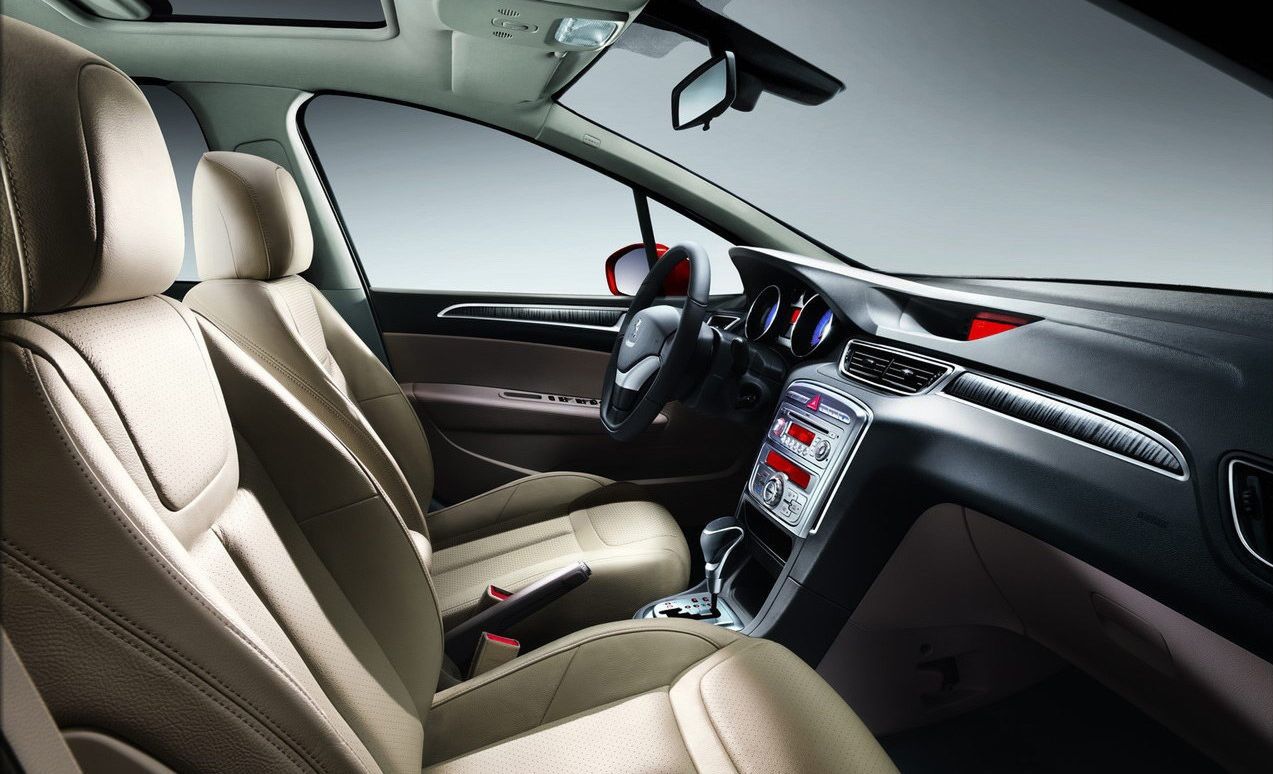Peugeot 308 Sedan