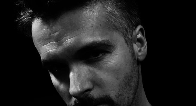 Bartek Winczewski za Gabi Drzewiecką prowadzącym w ZET Chilli