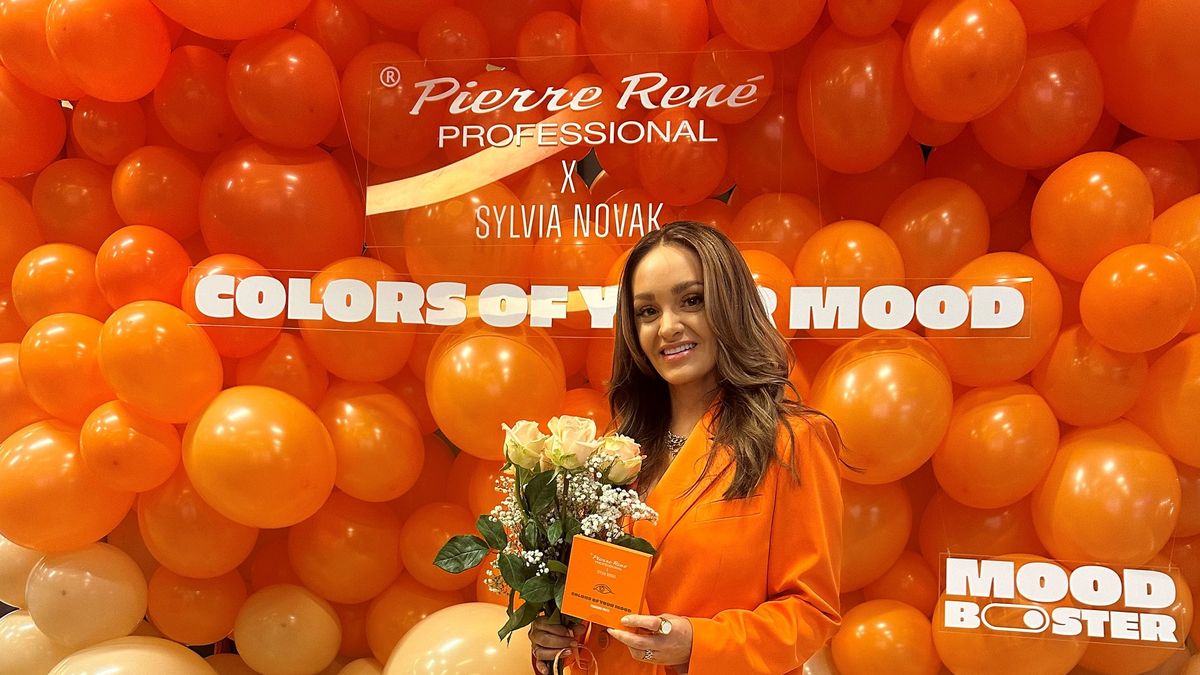 Sylwia Nowak, Pierre René