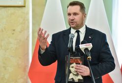 Znalazł winnego rezygnacji generałów. "Pociągał za sznurki"