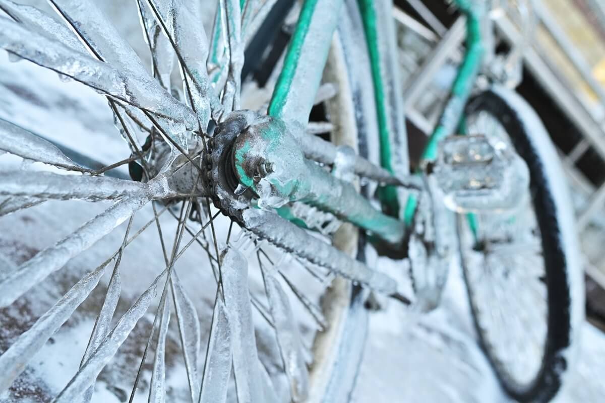 IMGW zaostrza ostrzeżenia dla woj. lubelskiego. Mróz uderzy jeszcze mocniej – w nocy z poniedziałku na wtorek nawet -26°C