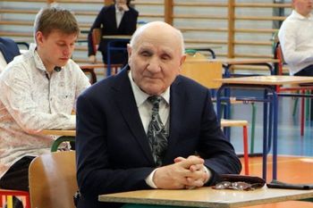 Najstarszy maturzysta w Polsce znów próbuje zdać. Dwukrotnie mu się nie udało