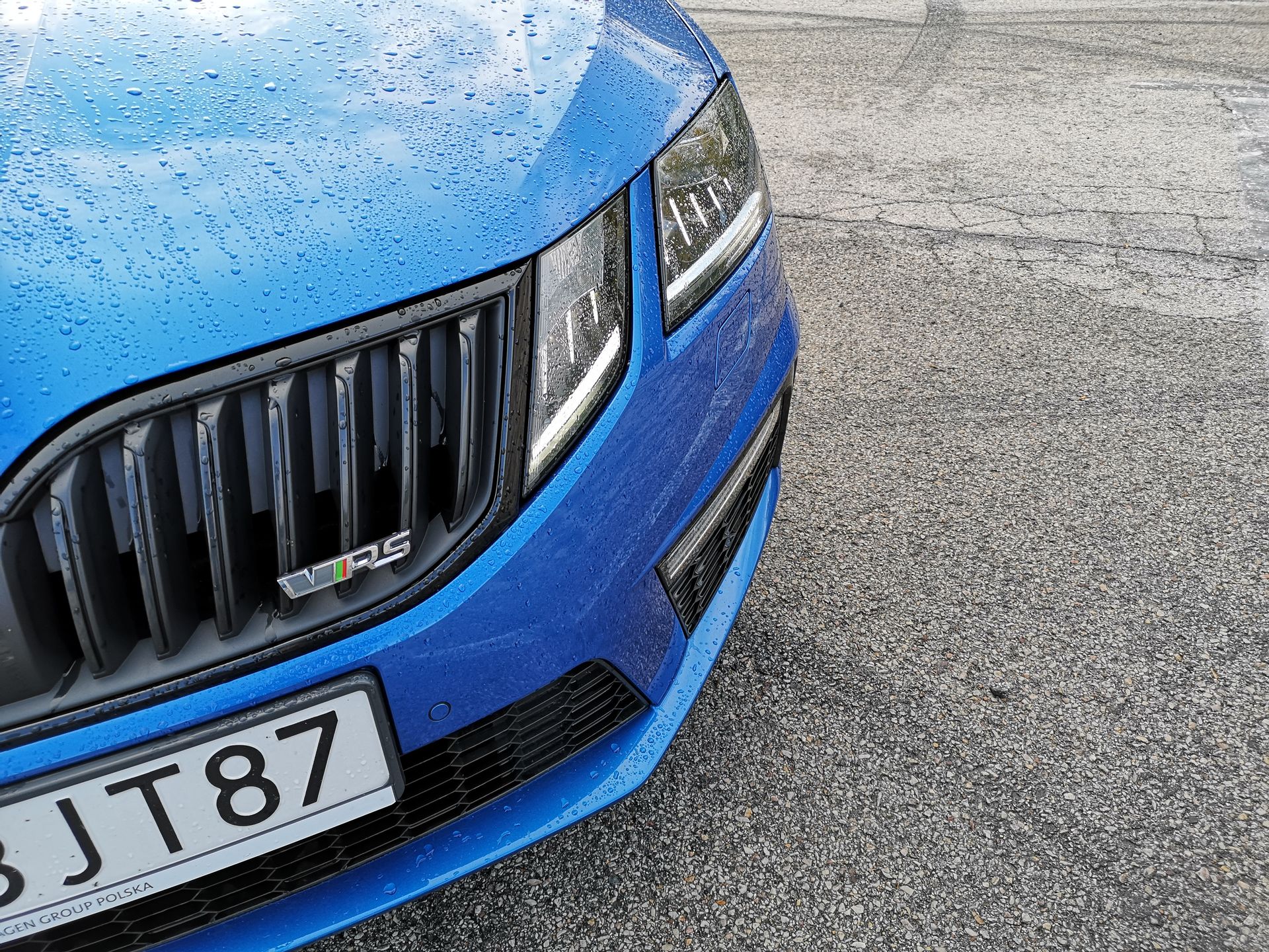 Skoda Octavia RS: audio Canton, zmienne tryby jazdy i system Amundsen 37