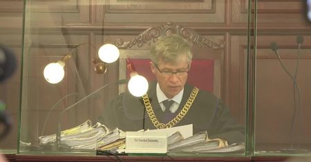 Zostali skazani za podpalenie bezdomnego w Szczecinie. Sąd apelacyjny unieważnił wyroki 25 lat pozbawienia wolności