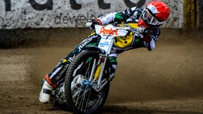 Żużel. Potężne opóźnienie i przerwana rywalizacja. Fenomenalna jazda Buczkowskiego