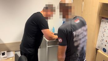 Warszawa: 39-latek z kastetem zatrzymany. Usiłował dokonać rozboju