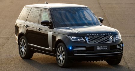 Najnowszy Range Rover Sentinel jak czołg. Nie zatrzyma go TNT i kałasznikow