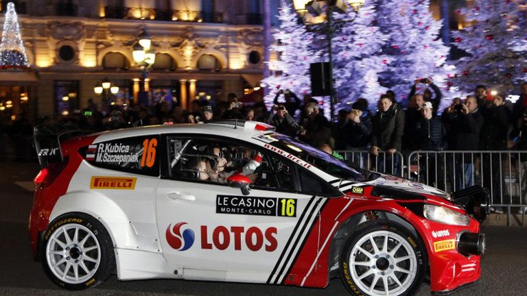 AFP / Na zdjęciu: Kubica i Szczepaniak na trasie rajdu