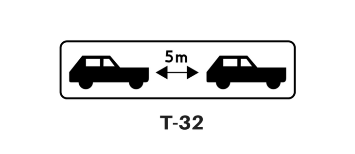 Tabliczki do znaków drogowych T-32 wskazują minimalną odległość od poprzedzającego pojazdu