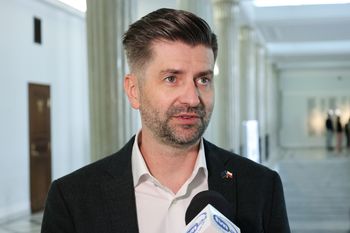 Polityk mocno o Kościele: ta chciwość musi zostać ukrócona