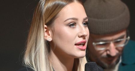 Fanka zasugerowała, że Andziaks JEST W DRUGIEJ CIĄŻY. Influencerka ostro zareagowała: "Błagam..." (FOTO)