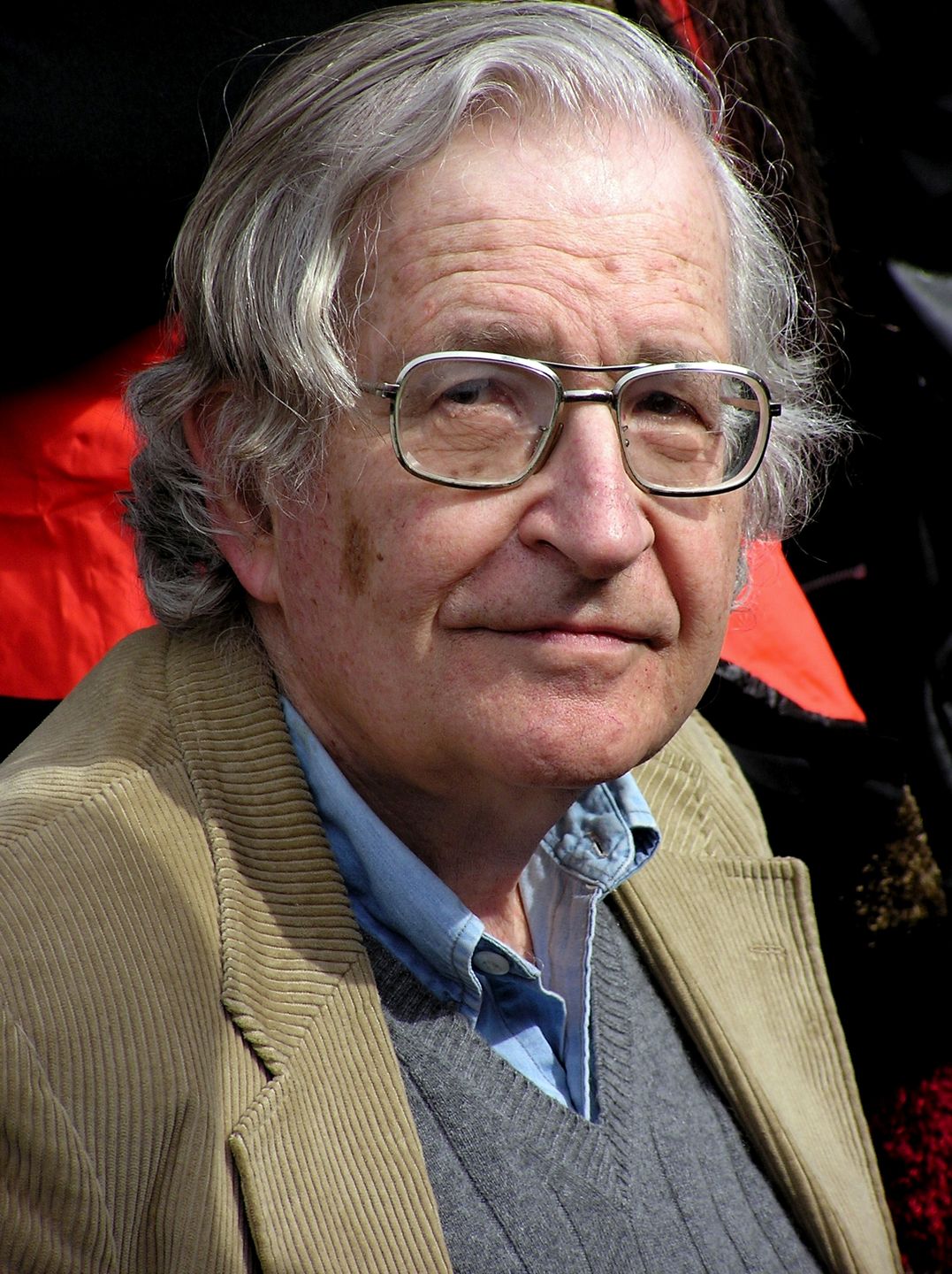 Noam Chomsky korespondował z Jeffreyem Epsteinem