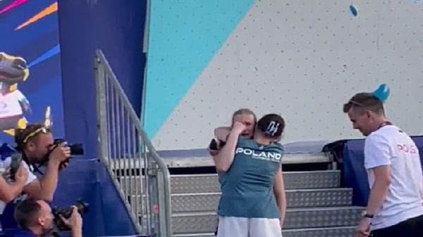 Zdjęcie okładkowe artykułu: Twitter / Mateusz Górecki / Na zdjęciu: radość po zdobytym złotym medalu