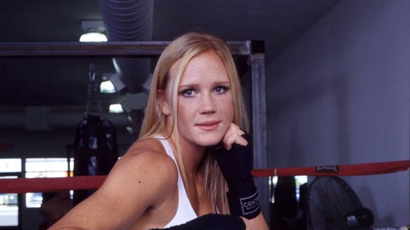 Fot facebookcom/Holly-Holm-52617725769