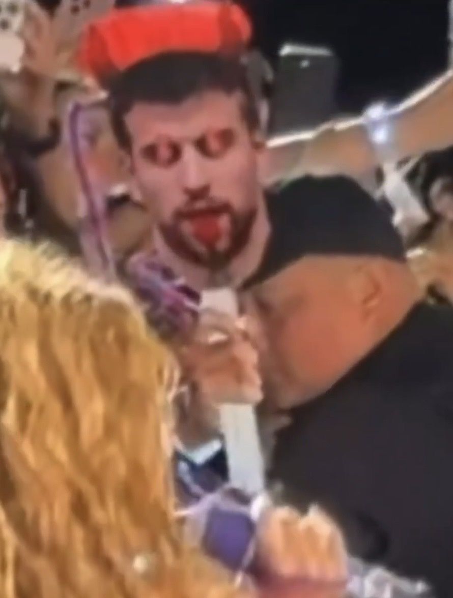 Shakira zobaczyła maskę Pique 