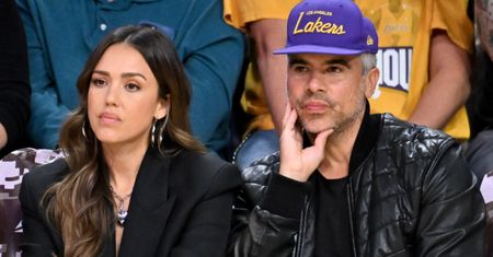 Jessica Alba ROZWODZI SIĘ po 17 latach małżeństwa!