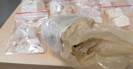Śląskie. Narkotyki w zamrażarce. Policja w Dąbrowie Górniczej przejęła ponad 4 kilogramy