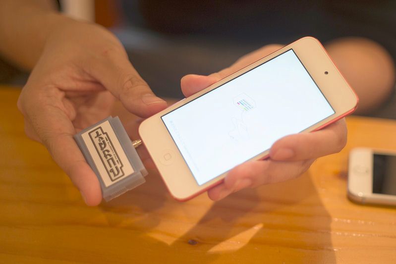 Japończycy kombinują z przywróceniem kartridżów, ale do użytku ze smartfonami