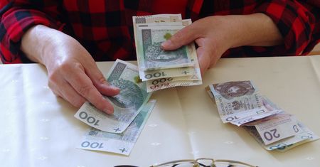 Przejście na emeryturę. Dwa najkorzystniejsze terminy w 2024 r.