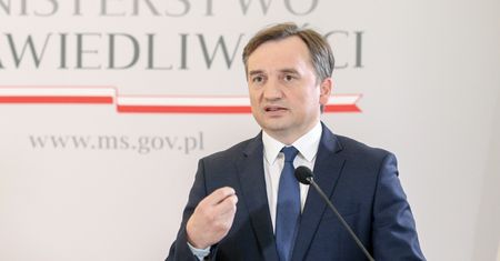 Zbigniew Ziobro przywołuje słowa Donalda Tuska o Sławomirze Nowaku. "Nie możemy być dumni"