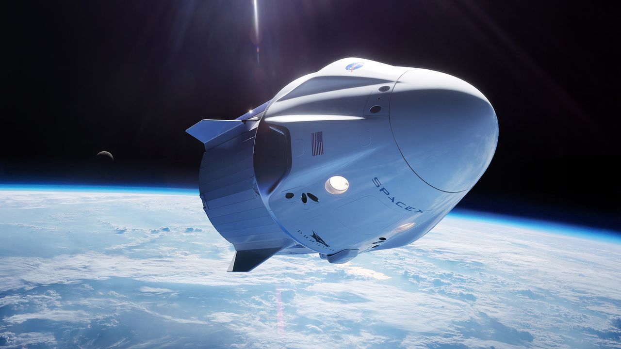 SpaceX Dragon na orbicie (render) / spacex.com