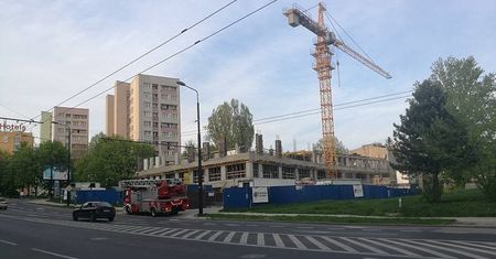 Pożar na terenie budowy hotelu Focus na Podzamczu [ZDJĘCIA]