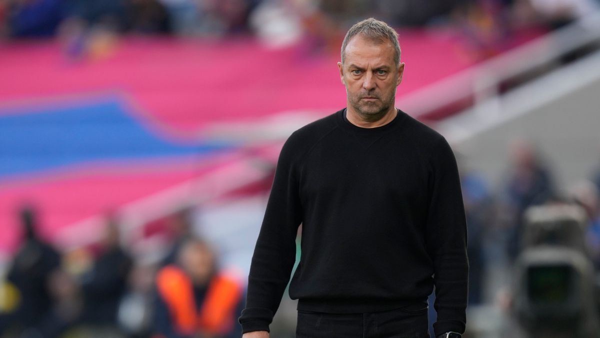 PAP/EPA / Enric Fontcuberta / Na zdjęciu: Hansi Flick