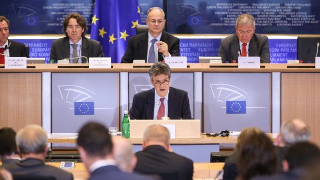 Jonathan Hill na wczorajszym przesłuchaniu
