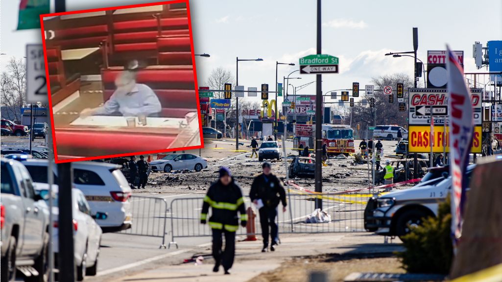 Jadł w restauracji, gdy uderzyła go część samolotu