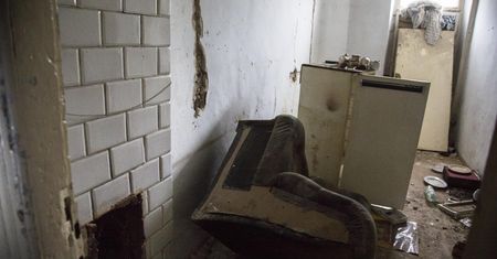 "Mieszkanie do remontu kupię od zaraz". Potrafią zarobić kilkadziesiąt tysięcy na zrujnowanym lokalu