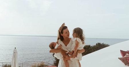 Anna Lewandowska z dwiema córeczkami. Cudowny widok!
