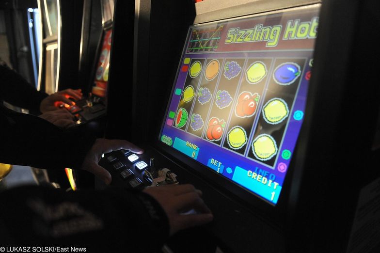Na mocy obowiązującej od kwietnia ubiegłego roku ustawy hazardowej zarekwirowanych zostało ponad 80 tys. nielegalnych automatów do gier.