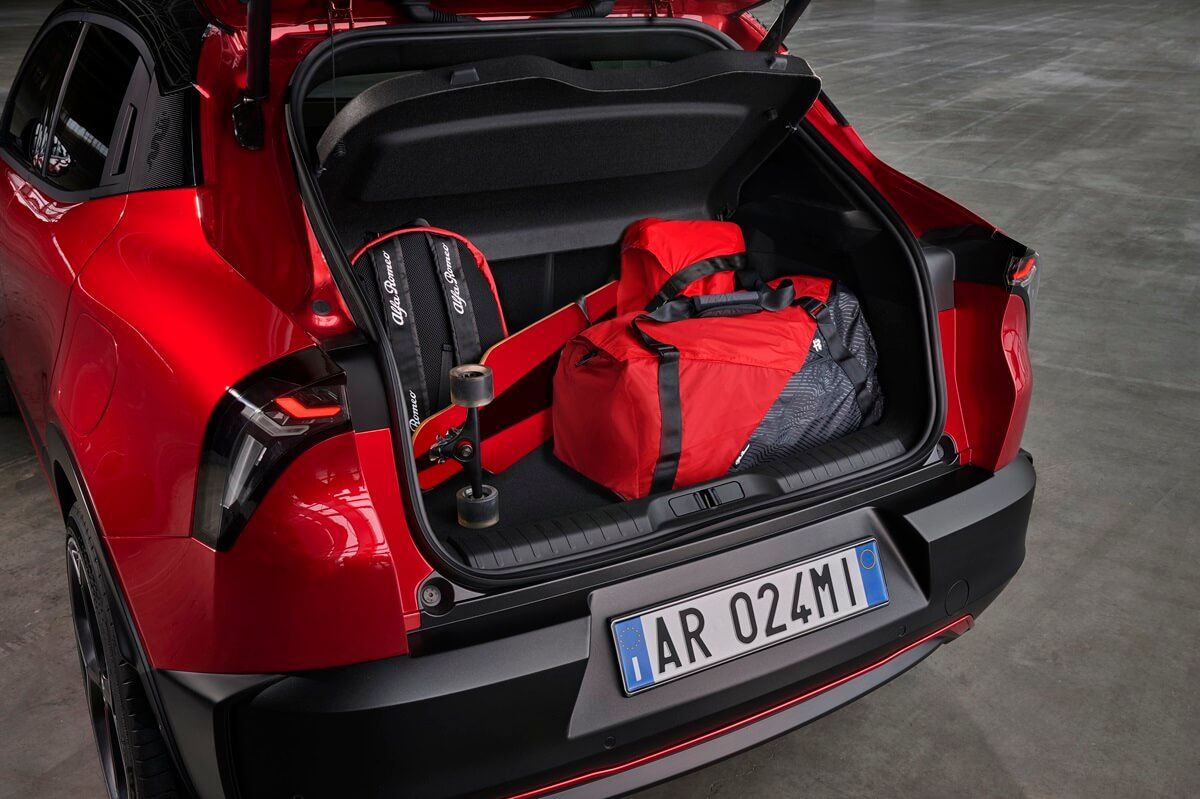 alfa romeo junior bagażnik