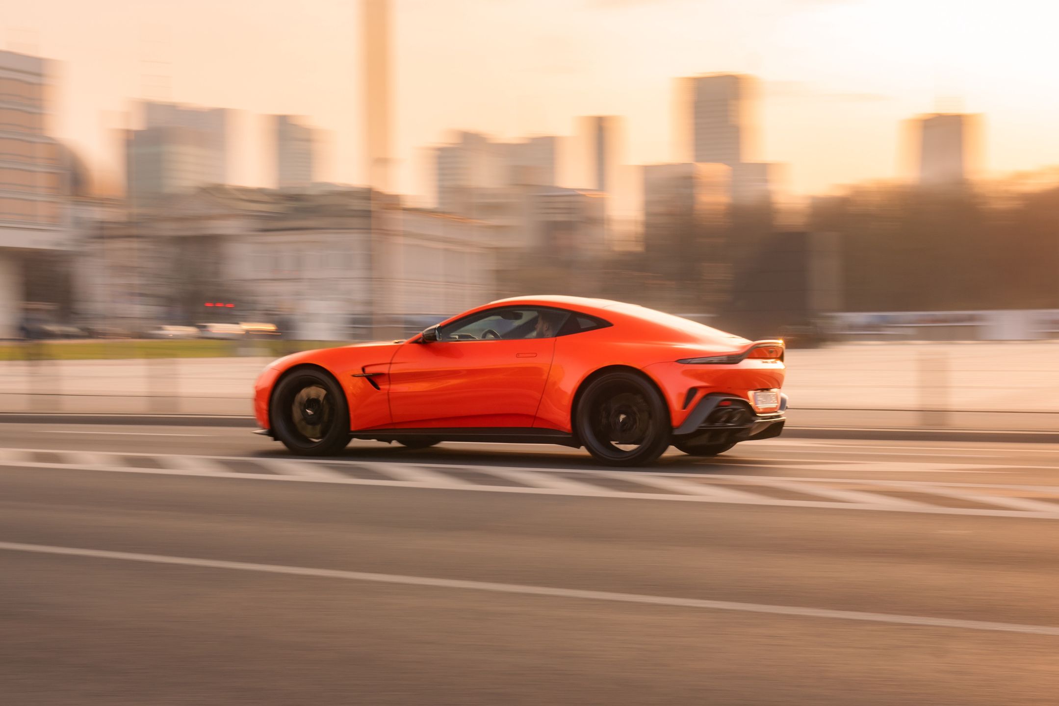 Aston Martin Vantage (2025)