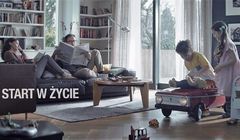 Młodzi bogowie z dziećmi reklamują ubezpieczenia w Prudentialu (wideo)