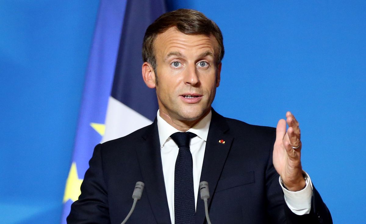 Francuski prezydent chce "wkurzyć niezaszczepionych" 