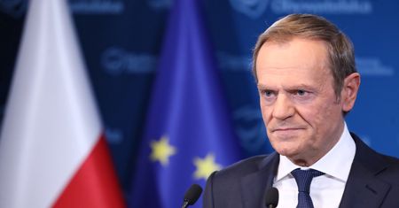 Donald Tusk komentuje doniesienia ws. Lotosu. "Ład Kaczyńskiego bardziej rosyjski"