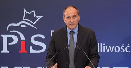 Schetyna odpowiada na pytanie o Kukiza. "Kompletna ruina"