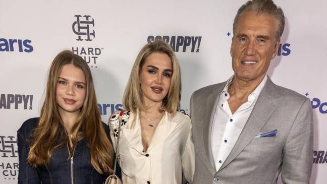 Dolph Lundgren pozuje u boku 29-LETNIEJ żony i o 5 lat od niej M