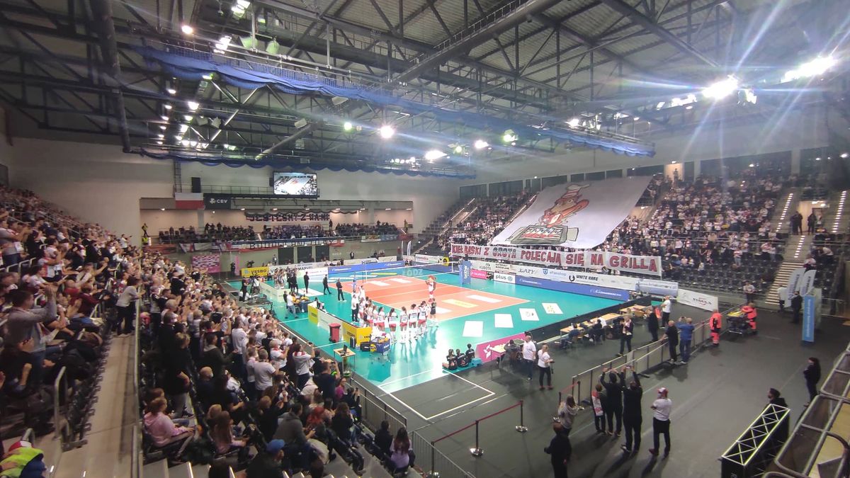 Zdjęcie okładkowe artykułu: WP SportoweFakty / Krzysztof Sędzicki / Na zdjęciu: hala Łódź Sport Arena im. Józefa Żylińskiego