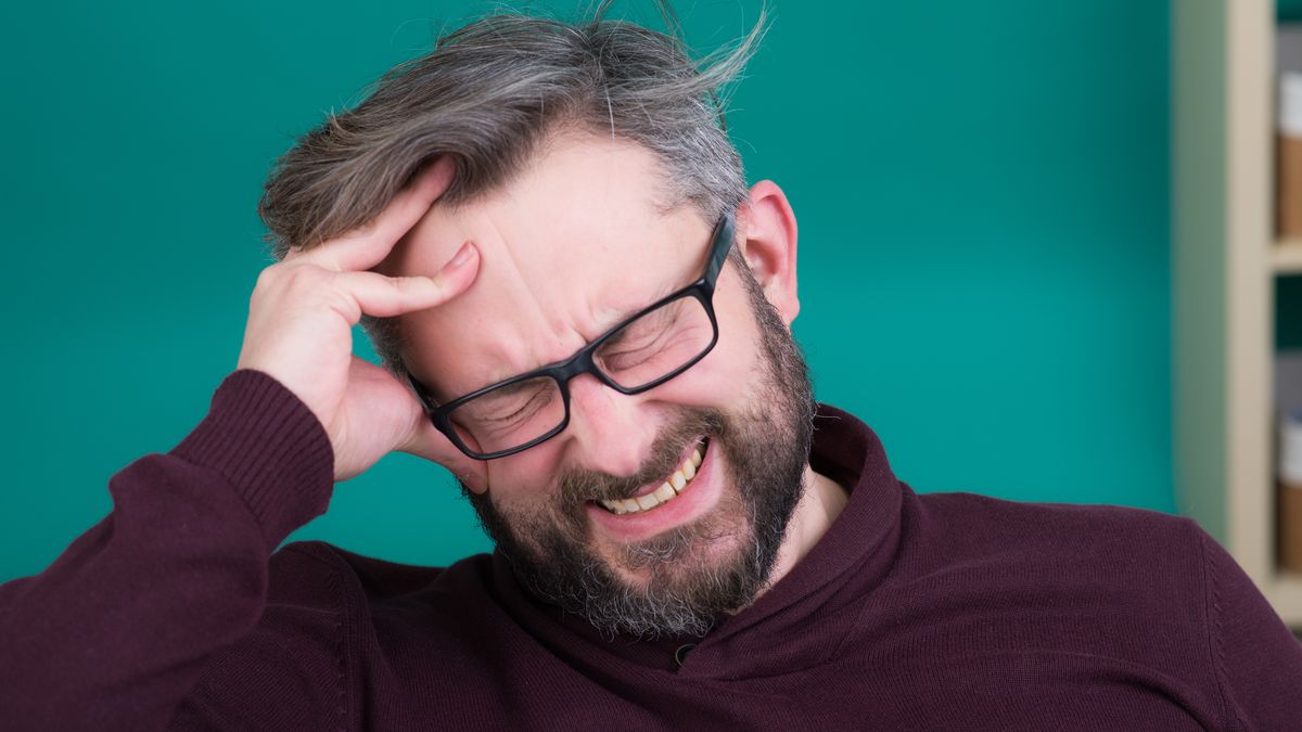 Ból głowy może wskazywać na zapchane jelita