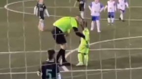 Chłopiec popłakał się na boisku. Wszyscy mówią o tym, co zrobił sędzia [WIDEO]