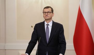 Konferencja premiera w Berlinie. Mocne słowa Merkel. "Nie wolno wykorzystywać ludzi do celów hybrydowych"