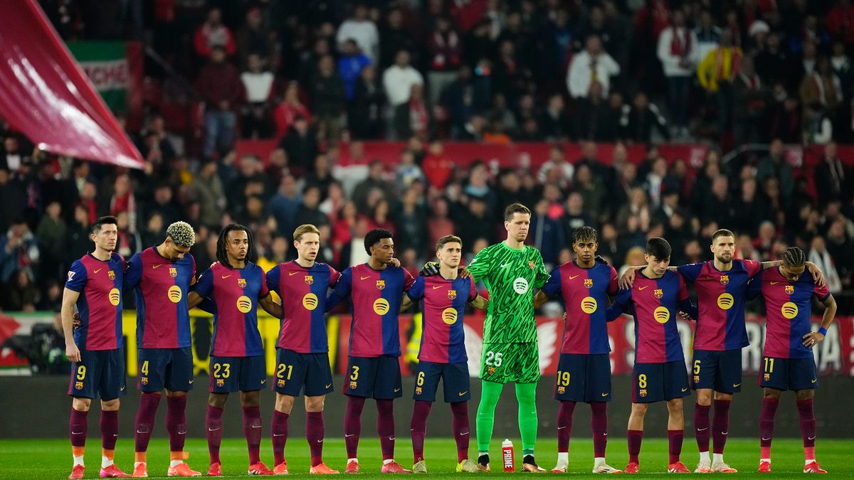 Getty Images / Jose Breton/Pics Action/NurPhoto / Na zdjęciu: piłkarze FC Barcelony